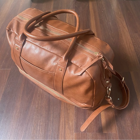 Cognac Faux Leather Weekender bag - Picture 3 of 12